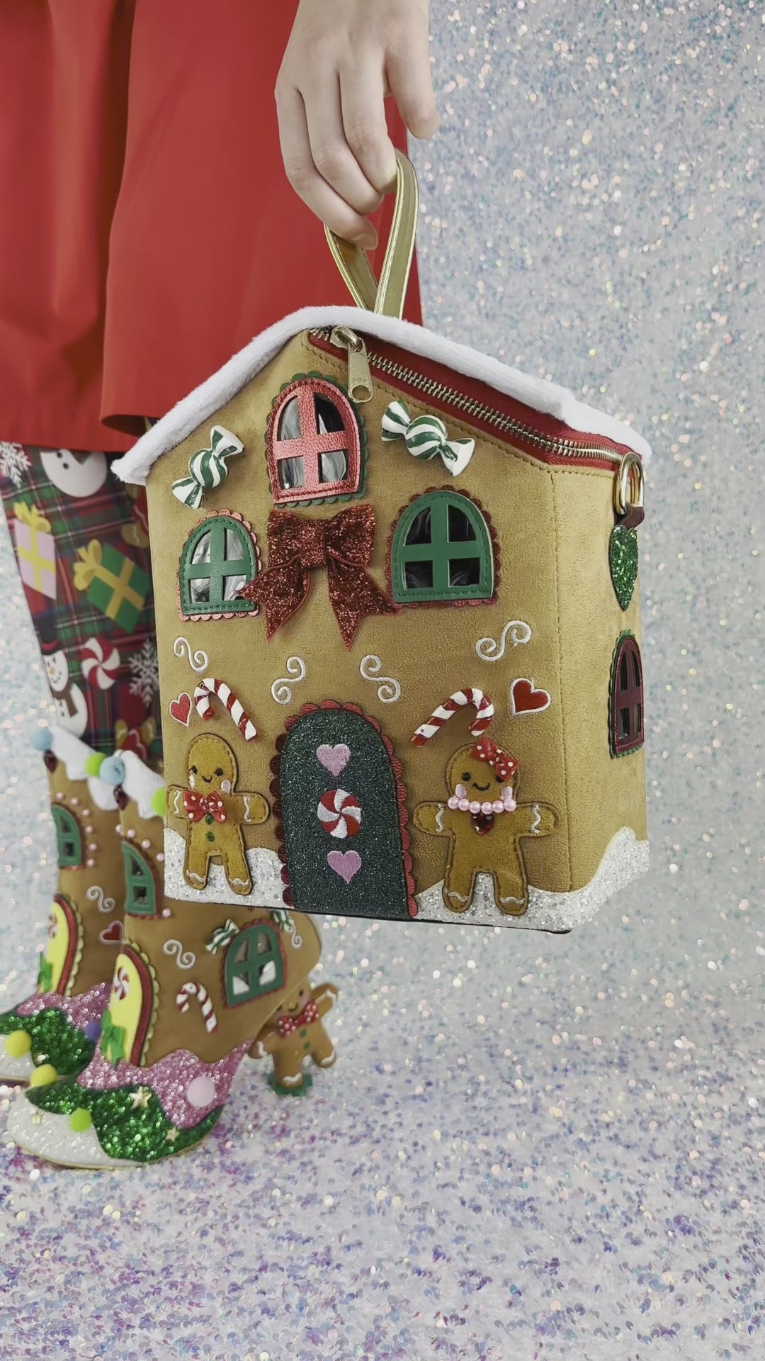 Betsey johnson gingerbread house purse hotsell
